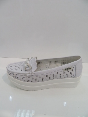 Mokasyny damskie na płaskim (36-41) GD-FL702 WHITE