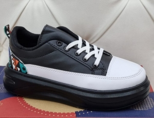 Buty sportowe damskie na płaskim (36-40)