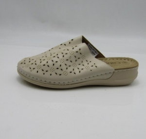 Klapki damskie na płaskim (37-42) 22T40-5 BEIGE