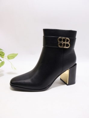 Botki damskie na obcasie (36-41) 6381A BLACK