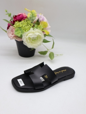 Klapki damskie na płaskim (36-41) 01 BLACK