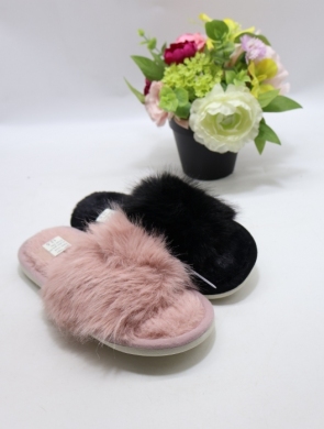 Kapcie damskie ocieplane (37-42) E860 MIX
