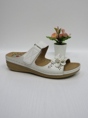 Klapki damskie na koturnie (36-41) KS8-518 WHITE