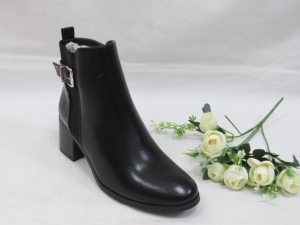 Botki damskie ocieplane na obcasie (36-41) DA68 BLACK