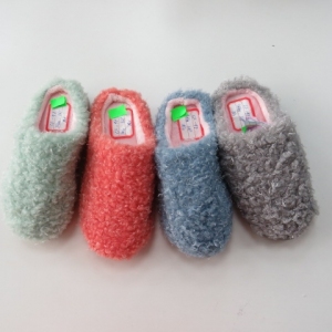 Kapcie damskie ocieplane (36-41) GF-97 MIX