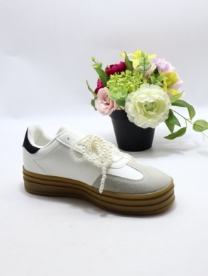 Buty sportowe damskie na płaskim (36-41) 2012 WHITE