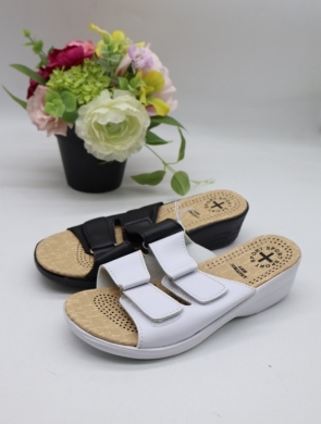 Klapki  damskie na koturnie (36-41) ACC-30 MIX