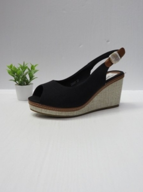 Sandały damskie na koturnie (36-41) 28667 BLACK