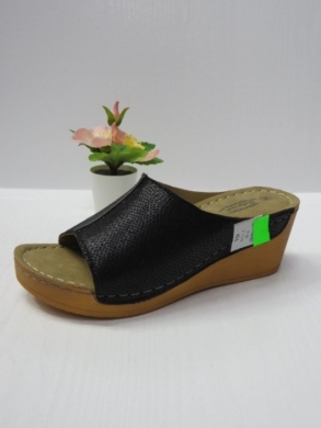 Klapki damskie na koturnie (36-41) 6121-1 BLACK