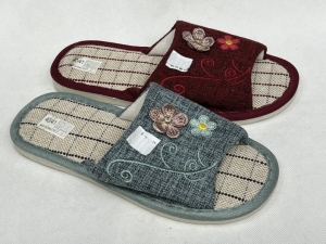 Kapcie damskie (36-41) 2021-20 MIX