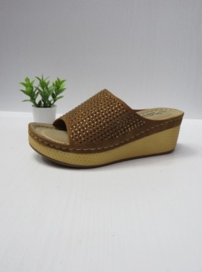 Klapki damskie na koturnie (36-40) 4012 BROWN