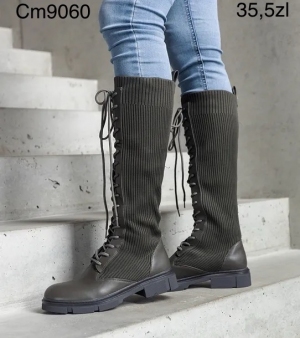 Kozaki damskie na płaskim (36-41) CM9060
