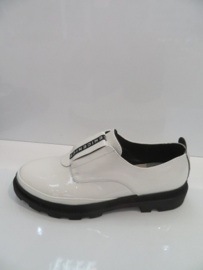 Półbuty damskie na płaskim (36-41) GD-XR-182 WHITE