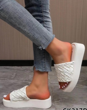 Klapki damskie na koturnie (36-41) CK217 WHITE