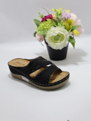 Klapki damskie na koturnie (36-41) 8-130 BLACK