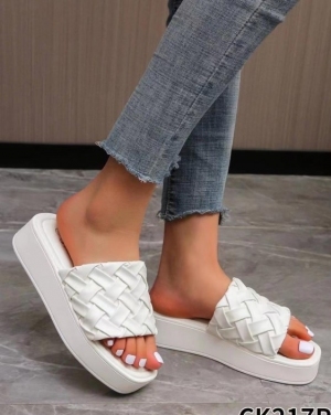 Klapki damskie na koturnie (36-41) CK217 WHITE