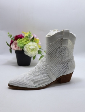 Botki damskie na obcasie (36-41) 11-325 WHITE