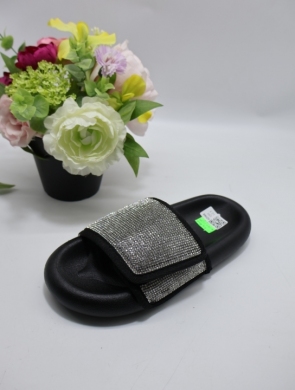 Basenówki damskie (36-41) PT-314 BLACK