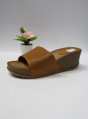 Klapki damskie na koturnie (36-41) DM-17 CAMEL