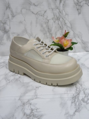 Półbuty damskie na koturnie (36-41) A21-80717 BEIGE
