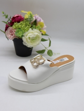 Klapki damskie na koturnie (36-41) 9726 WHITE
