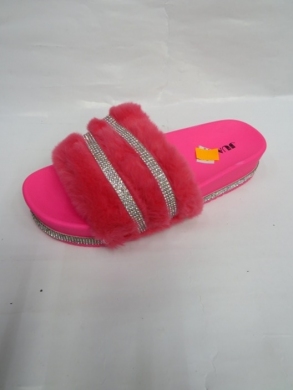Klapki damskie z futerkiem (36-41) 67011 FUCHSIA