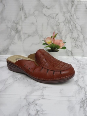 Klapki damskie na koturnie (36-41) J19-11 BROWN