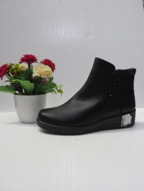 Botki damskie ocieplane na płaskim (39-43) DW33-9 BLACK