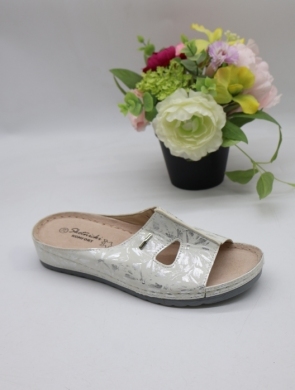 Klapki damskie na płaskim (36-41) 0541 WHITE
