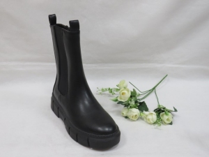 Botki damskie ocieplane na koturnie (36-41) RB140 BLACK