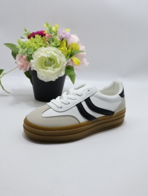 Buty sportowe dziewczęce (28-35) 66-189 WHITE