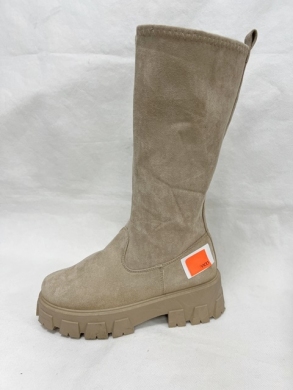 Kozaki damskie na płaskim (36-41) V8062-2