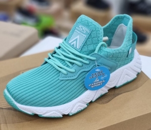 Buty sportowe damskie na płaskim (36-40)