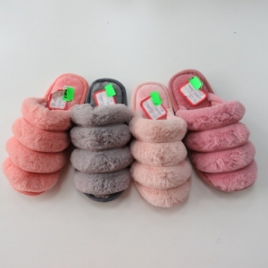Kapcie damskie ocieplane (36-41) YF-09 MIX