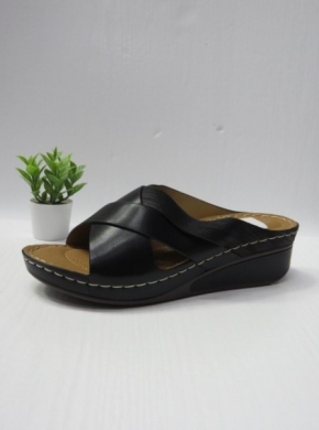 Klapki damskie na koturnie (36-41) 0-743 BLACK