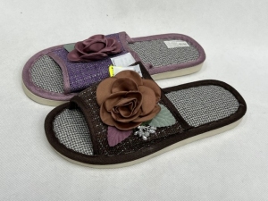 Kapcie damskie (36-41) 2021-1 MIX