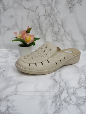 Klapki damskie na koturnie (36-41) J19-11 BEIGE