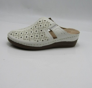 Klapki damskie na płaskim (37-42) 6766-4 WHITE