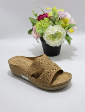 Klapki damskie na koturnie (36-41) 8-127 KHAKI