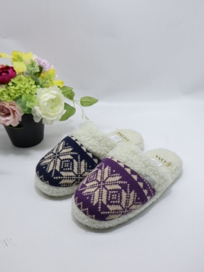 Kapcie damskie ocieplane (36-41) 8-6722 MIX