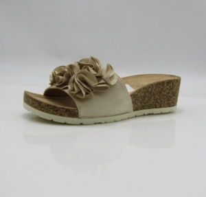 Klapki damskie na koturnie (36-41) SM302 BEIGE