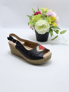 Sandały damskie na koturnie (36-41) J402-1 BLACK