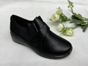 Półbuty damskie na koturnie (36-41) TA1-3 BLACK