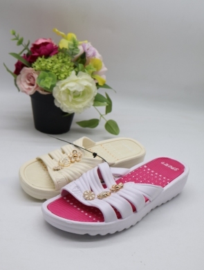Basenówki damskie (37-42) F519 MIX