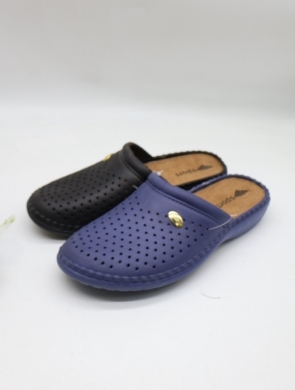 Kapcie męskie (40-45) 8884A BLK/NA