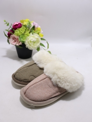 Kapcie damskie ocieplane (37-42) E823 MIX