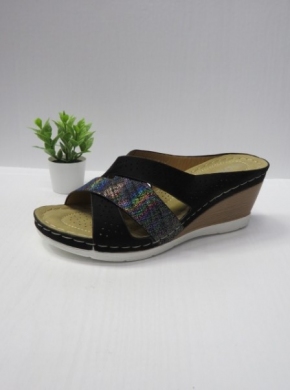 Klapki damskie na koturnie (36-41) N22-896 BLACK