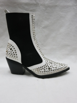 Botki damskie na obcasie (36-41) C-135 WHITE