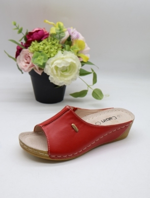 Klapki damskie na koturnie (36-41) C9901-6 RED