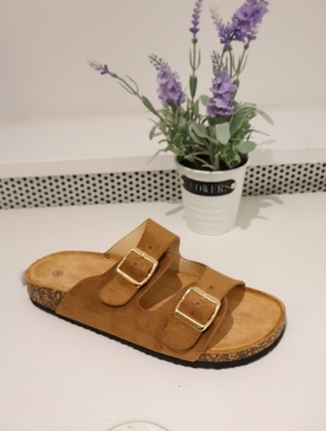 Klapki damskie na płaskim (36-41) 2751 CAMEL